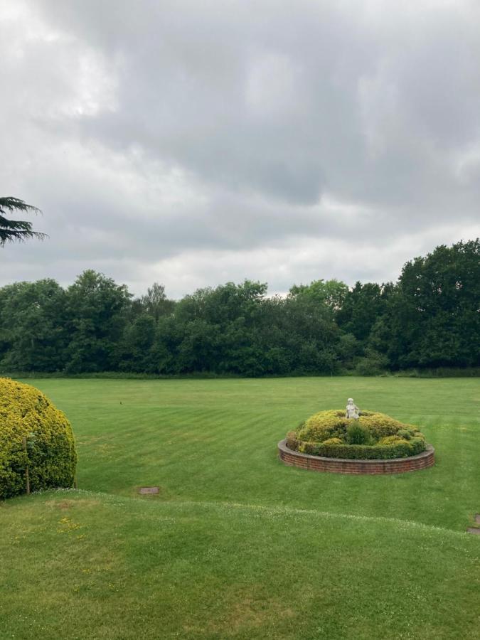 The Manor At Bickley Hotel Bromley Exterior photo